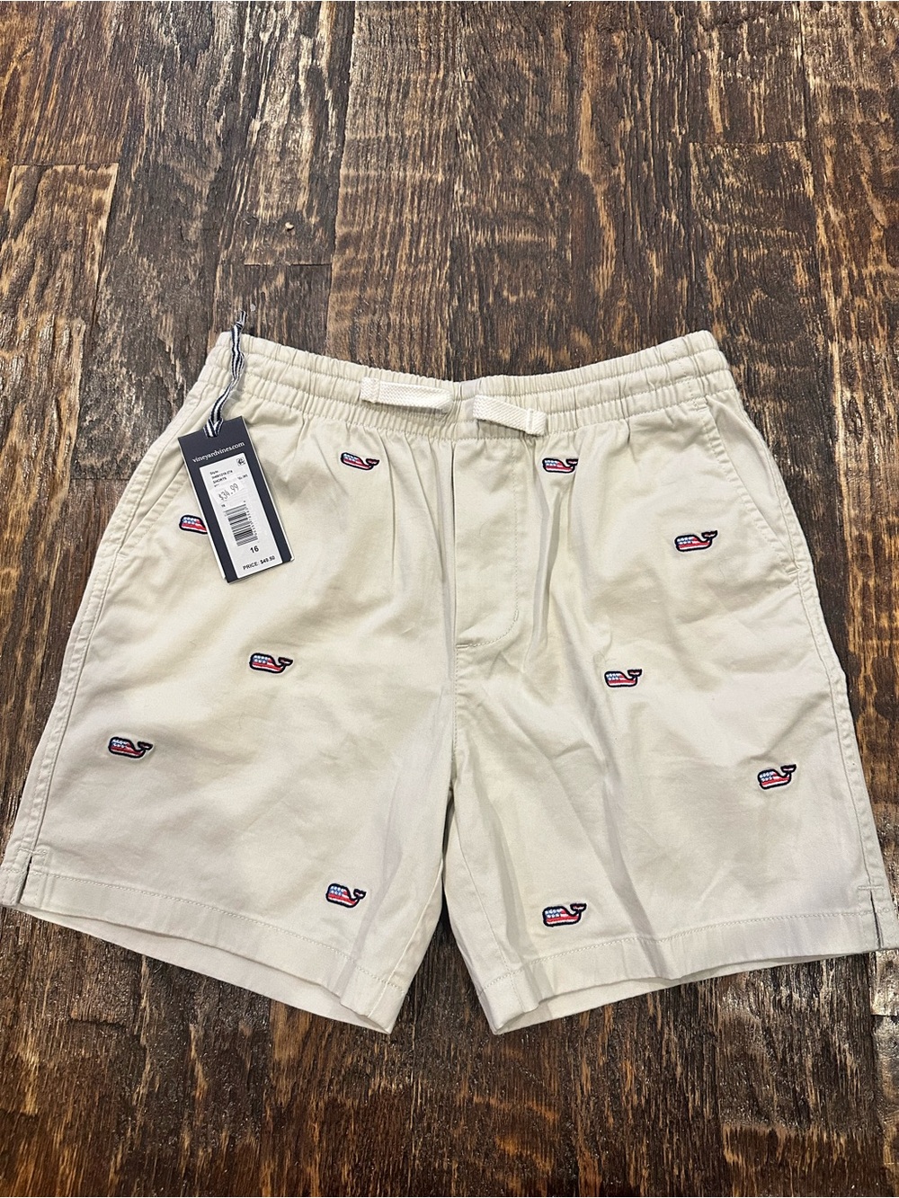 Vineyard Vines Embroidered Whale Khaki kids Shorts NWT